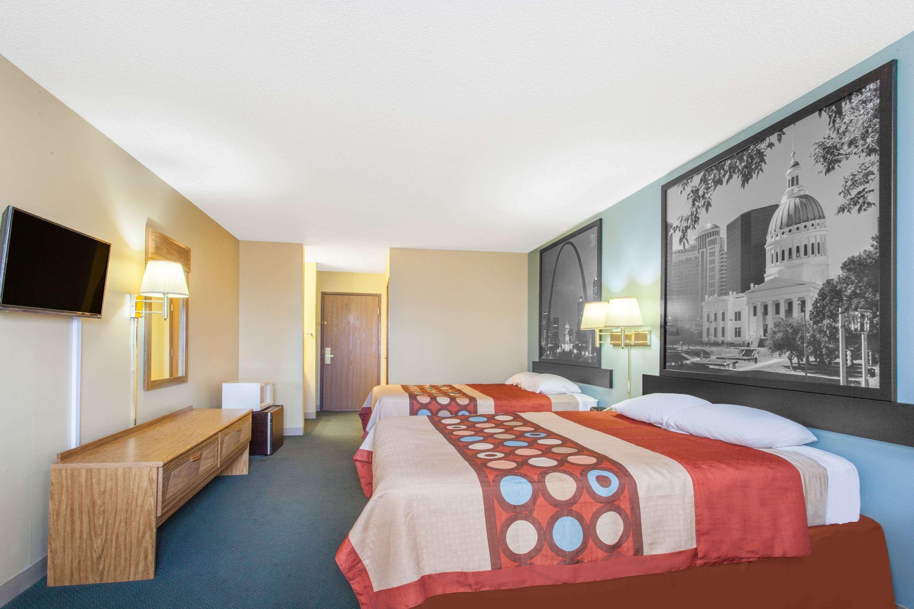 Super 8 By Wyndham Carthage Hotel Kültér fotó